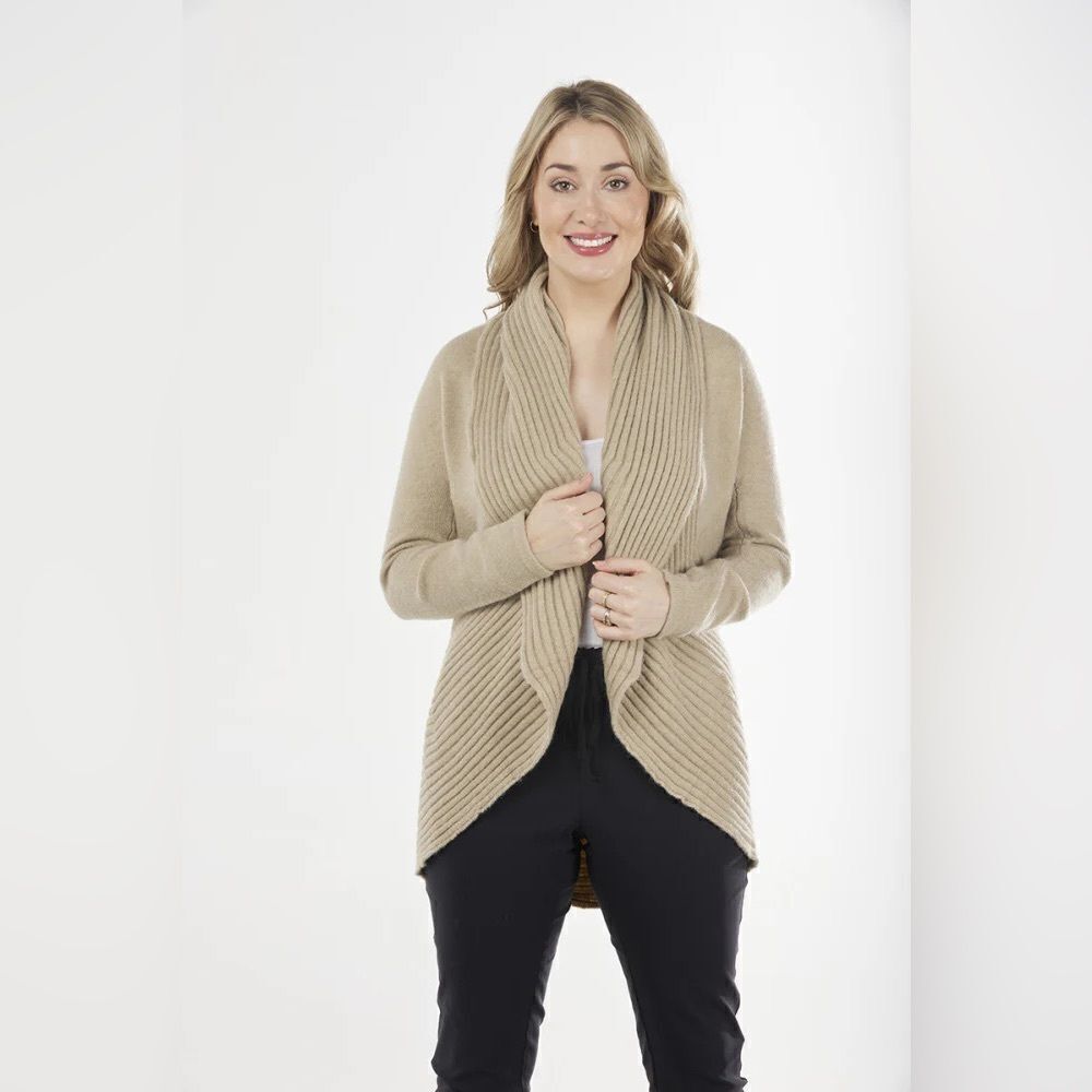 5/48 Womens 100% Arylic Cozy Ribbed Cardigan in Tan Size Medium